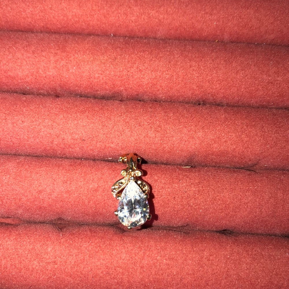 Pear shaped rhinestone pendant